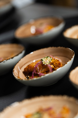 gerecht-uit-de-film-chef-koreaanse-kip-met-ingelegde-ui-en-jalapenopeper